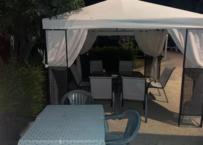 招待所 Edgar Vlorë